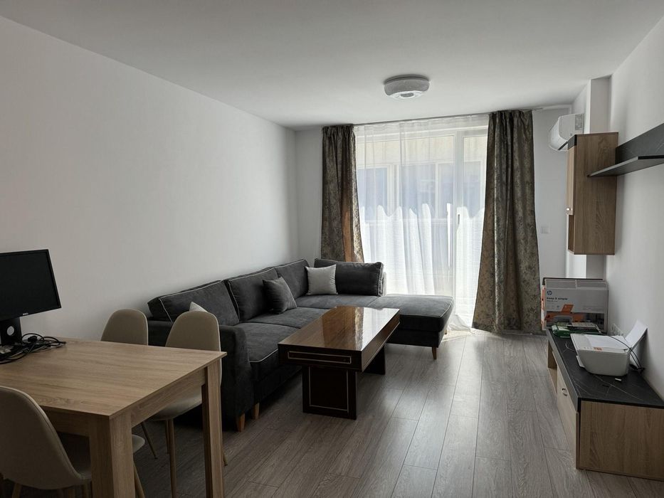 Дава се под наем Двустаен апартамент в Варна, Левски - 52 кв.м за 425 € - Снимка #1