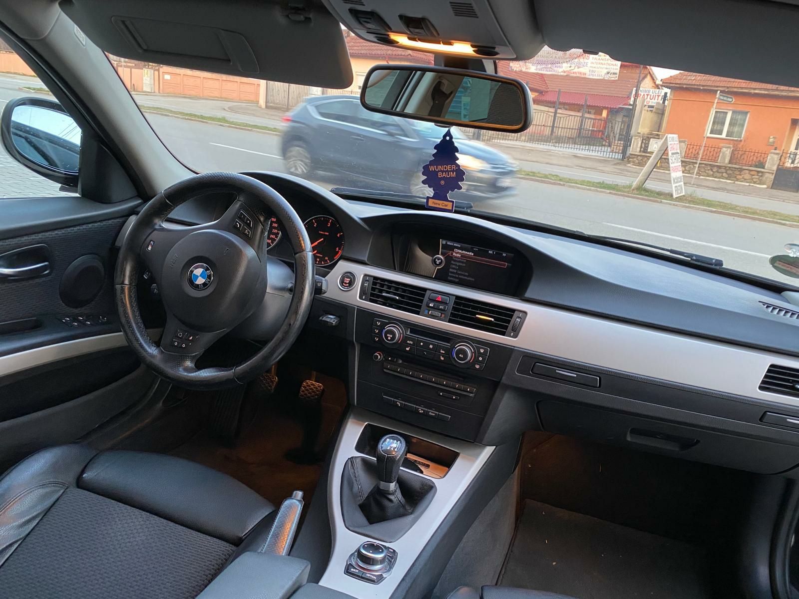 BMW 320d/  2011/ euro 5/ panoramic/ 184 cp/ bi-xenon  / navi/ x-drive