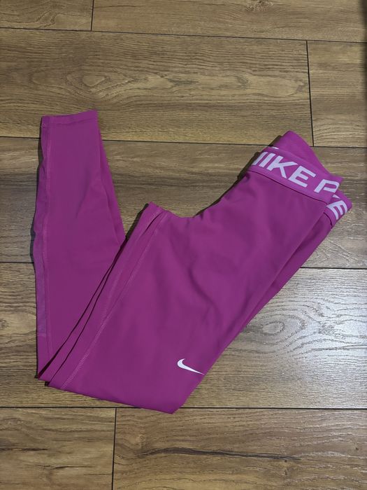 Ново дамско долнище nike