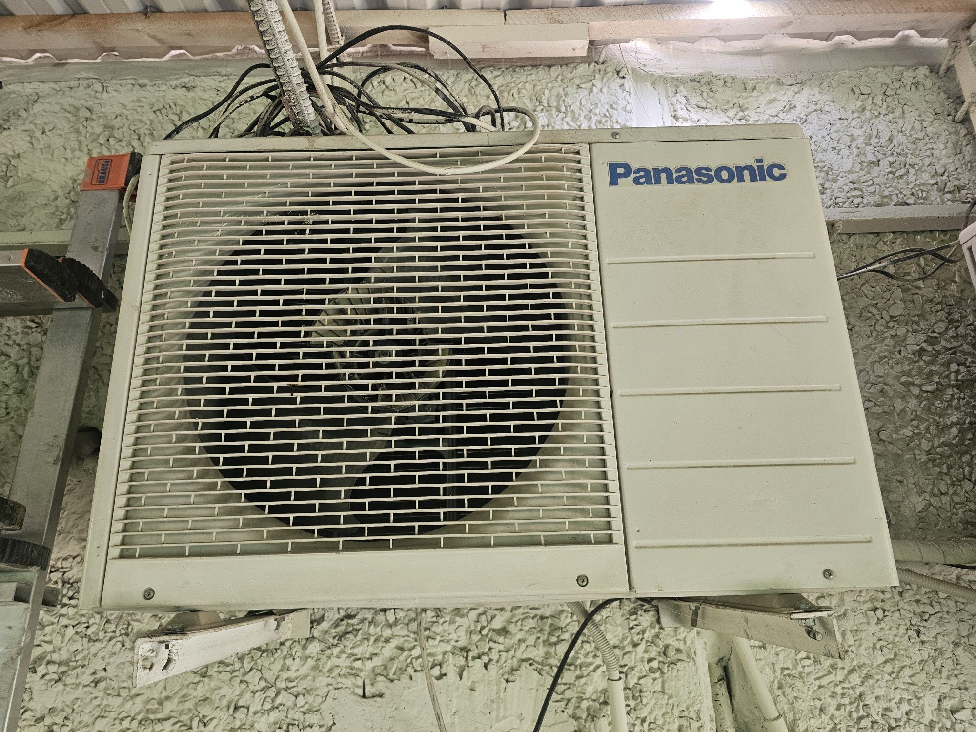 Срочно продам кондиционер зималето panasonic 12 ON OFF  зималето. .