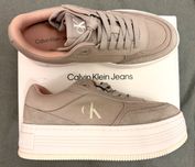 Сникърси Calvin Klein