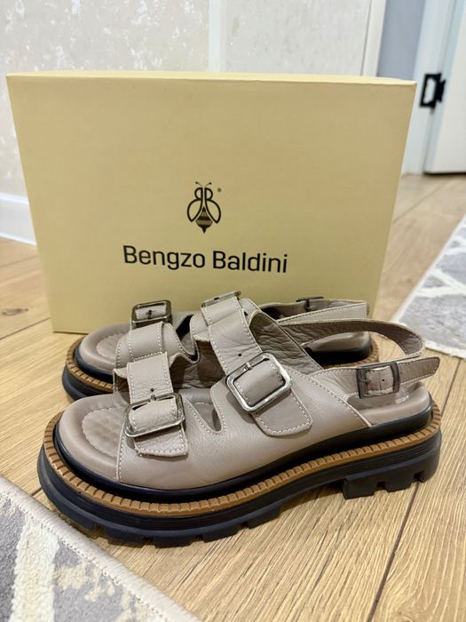 Сандали 37 р, от Bengzo Baldini