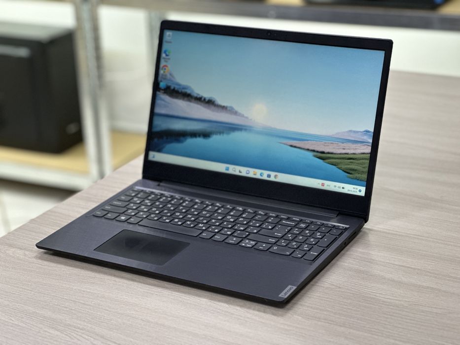 Ноутбук Lenovo / Ryzen 3 3200U / SSD M.2 256gb / Windows 11 /