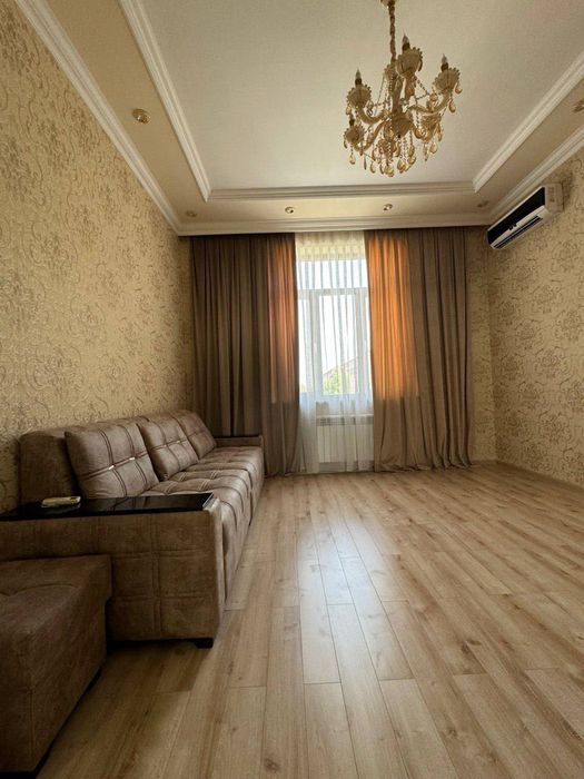 Hamma sharoitlari bor zor joy metro karzinka  yaxshi insonlaga berilad