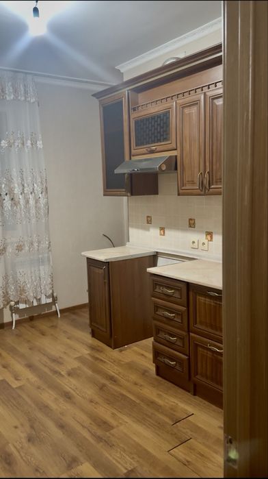 Продается 3 комн квартира , левый берег