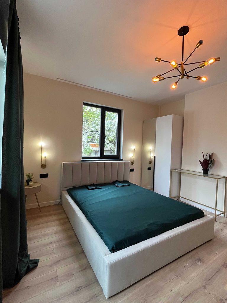 Продава се Тристаен апартамент в Карлово - 100 кв.м за 1515 €/кв.м - Снимка #9