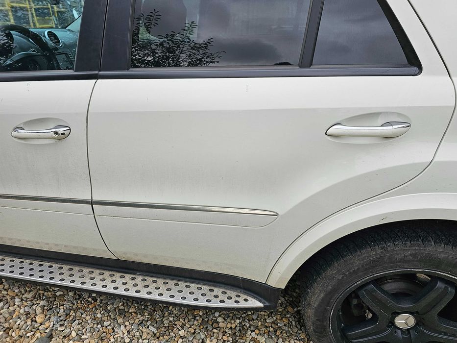 Grila frontala capota Mercedes ML W164 originala ML280 ML320 ML350 420