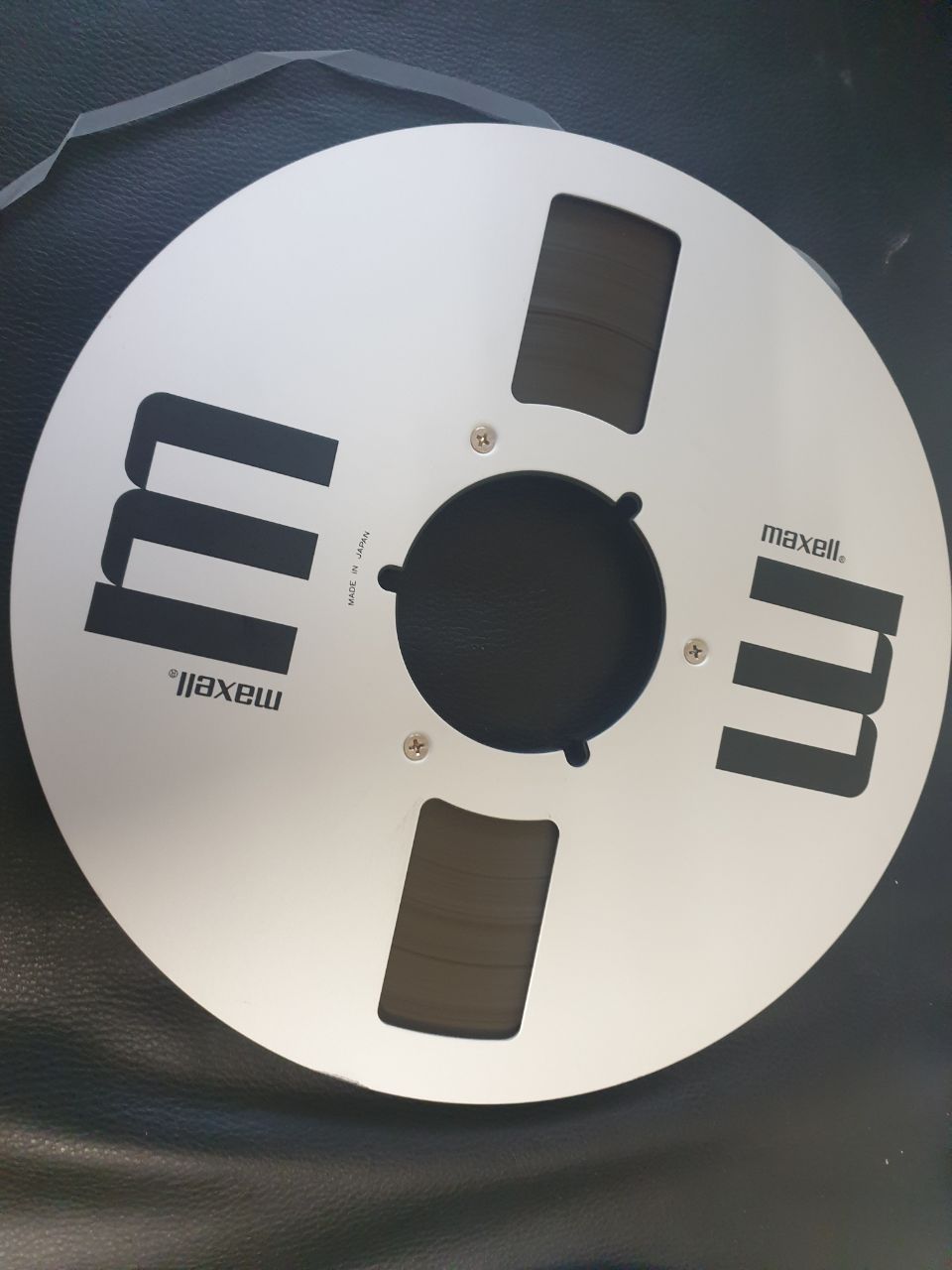Метални магнетофонни ролки 26,5см 10,5" Maxell В перфектно