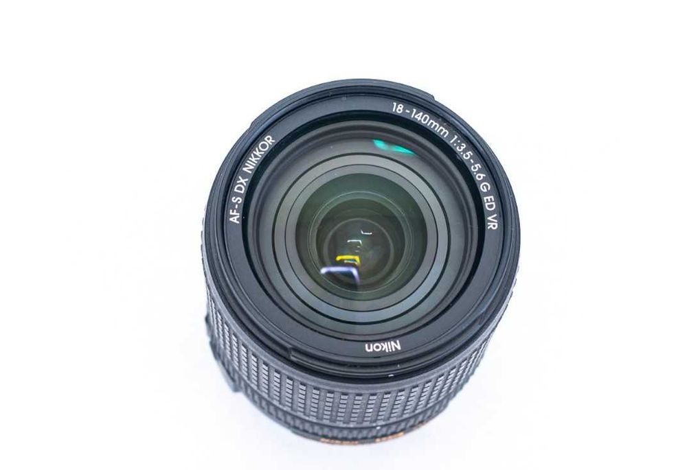 Nikon AF-S 18-140mm f3.5-5.6G ED VR DX