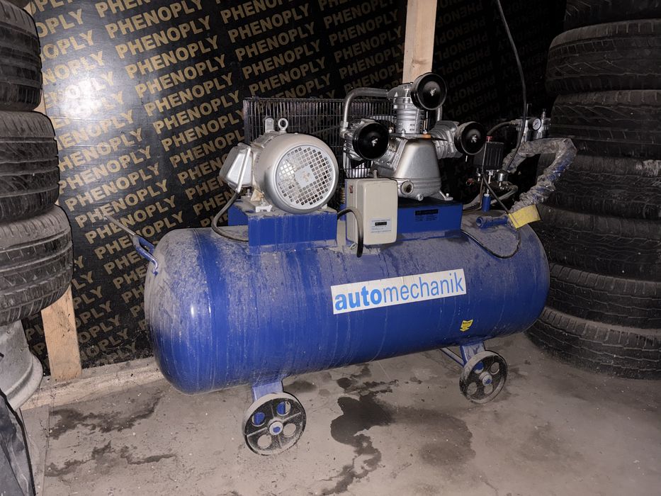 Компресор 200 л.