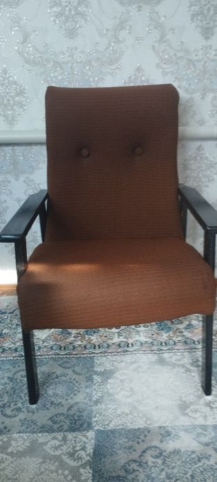 Кресло в хорошем состоянии