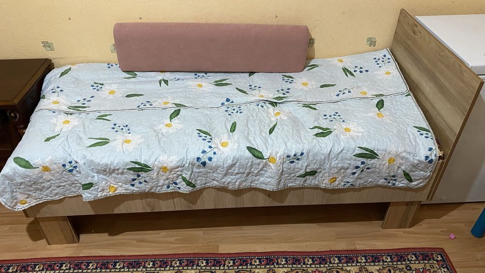 Продается кровать в отличном состояний