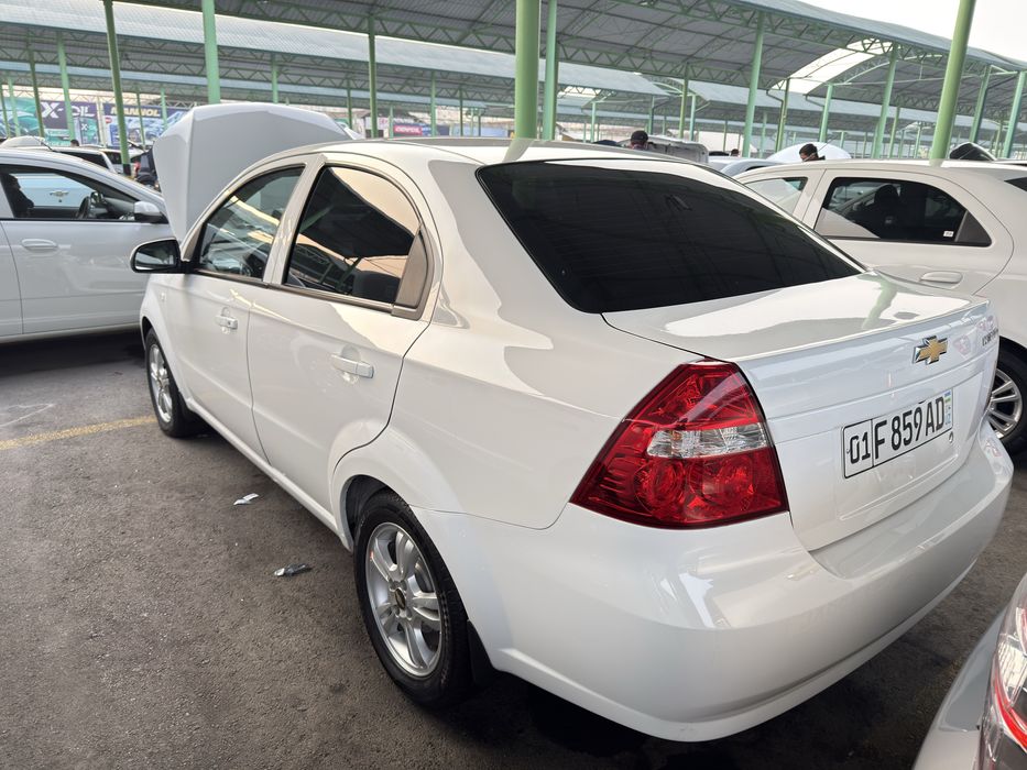 Nexia 4 Aftomat 2020 yil 94000 km Bitta krilo ichi otmagan