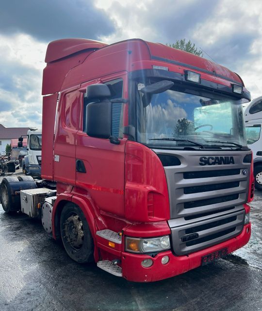 Dezmembrez Scania 480