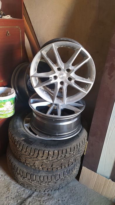 Продам диски и зимние шины
