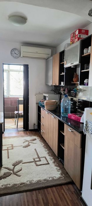 Apartament 2 camere decomandate - 45 m2, zona centrala langa Primarie