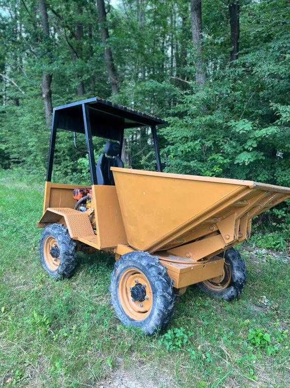 Vând dumper 4x4 basculabil pe 3 părți