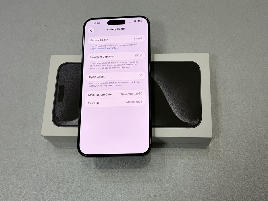 Iphone 15 Pro Max, 256 gb, Black Titanium, la cutie