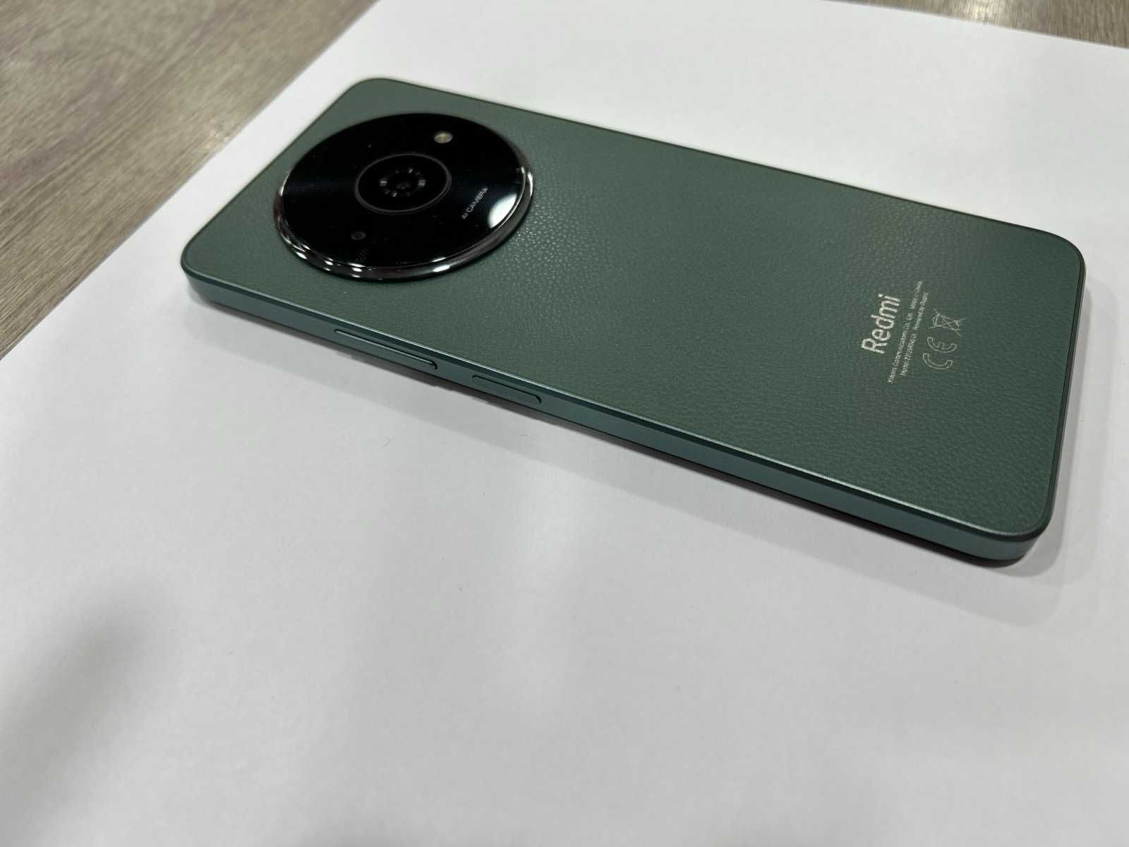 Продавам Xiaomi Redmi A3 - Почти Нов!