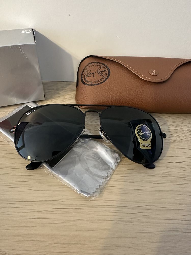 Слънчеви очила Ray-Ban aviator чисто нови