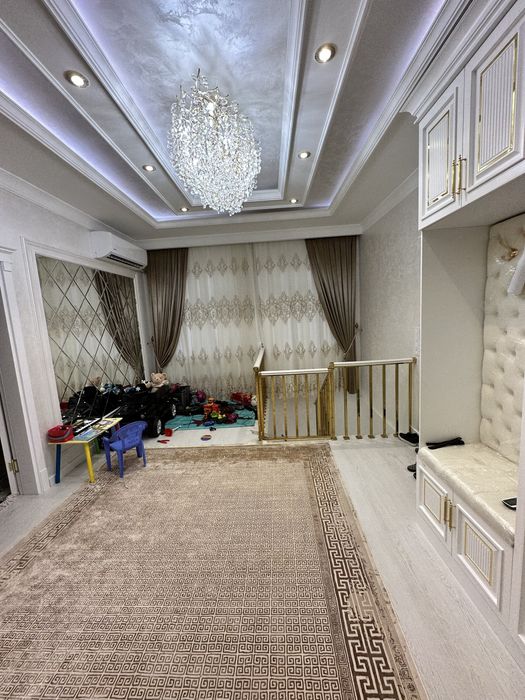 Продаётся своя квартира на паркентском