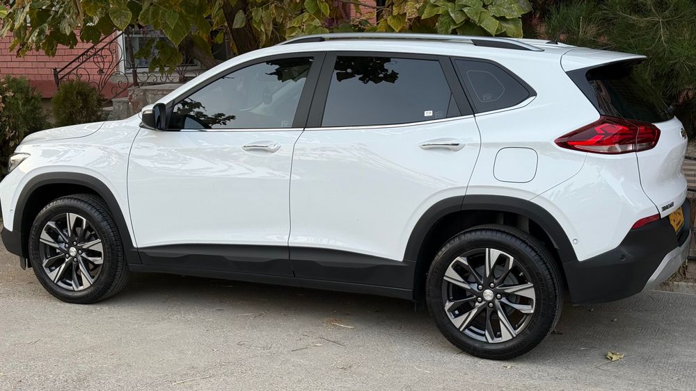 Trecker2  сотилади/ продаётся