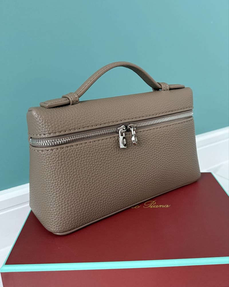 Loro Piana Extra Pocket L19 дамска чанта