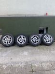 Комплект - зимни гуми 15” с джанти BMW