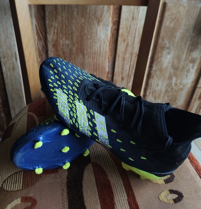 Adidas Predator Demonscale