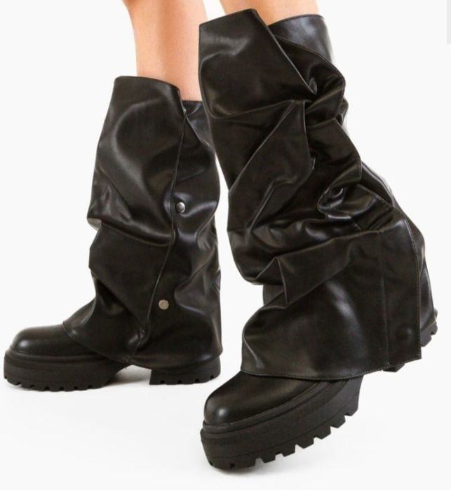 Ботуши със сваляща горна част!