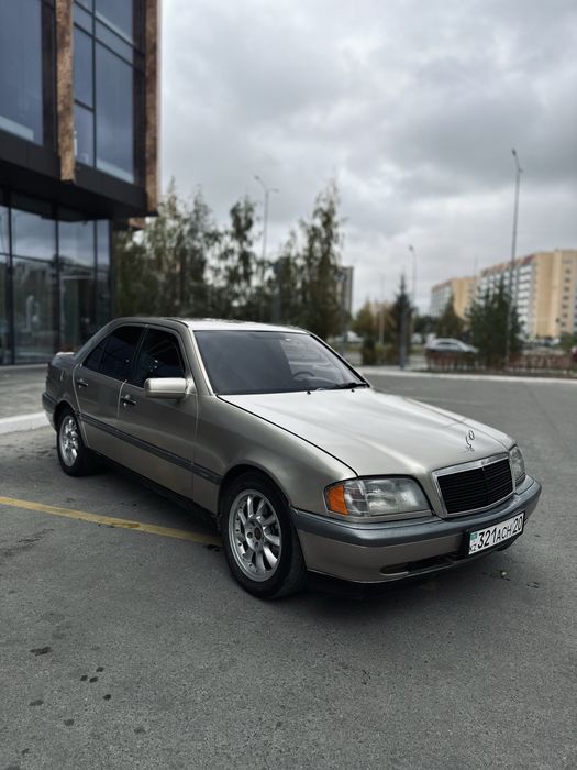 Мерседес C220 W202