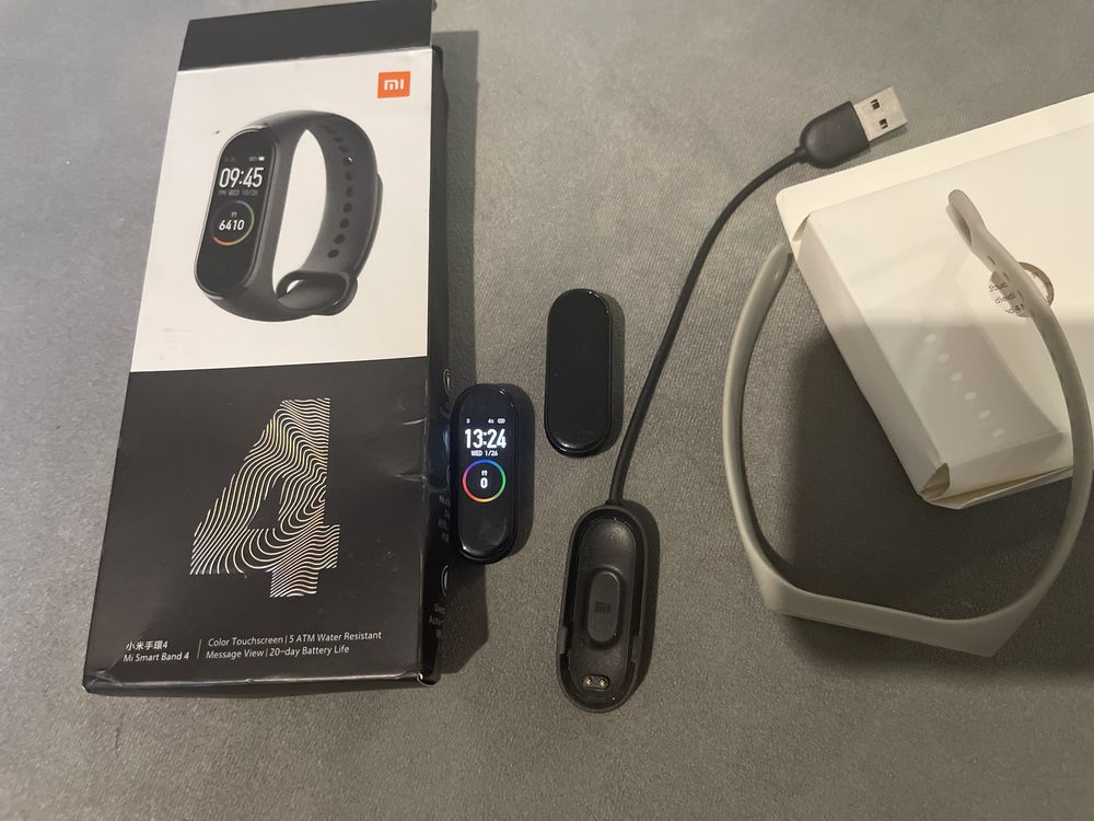 Mi band 4 две устройства