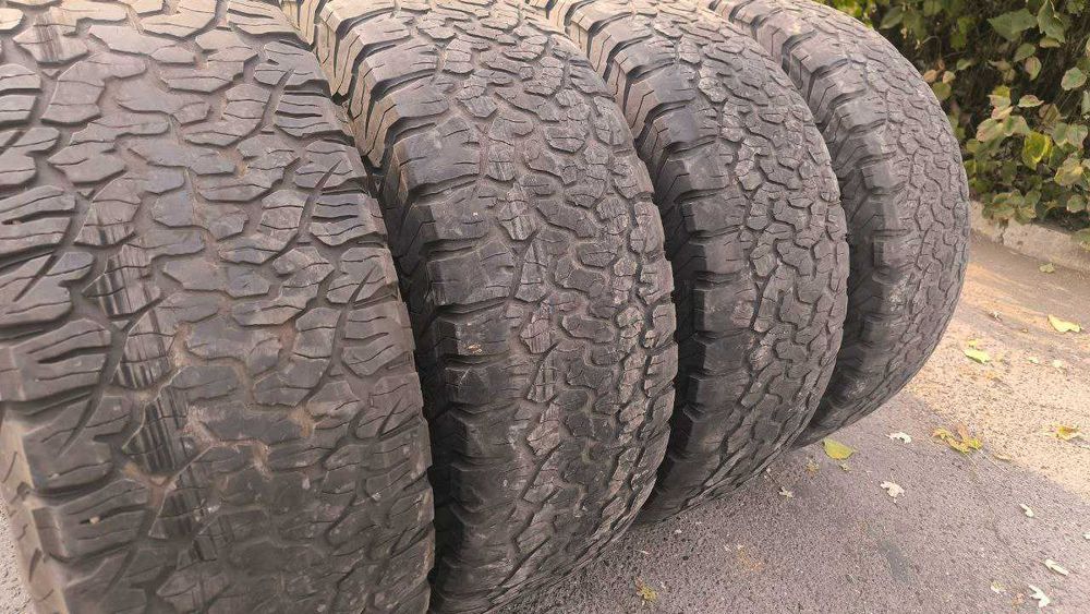 Шины комплект 315 70 R17 Bfgoodrich all terrain T/A KO2  Hummer F150