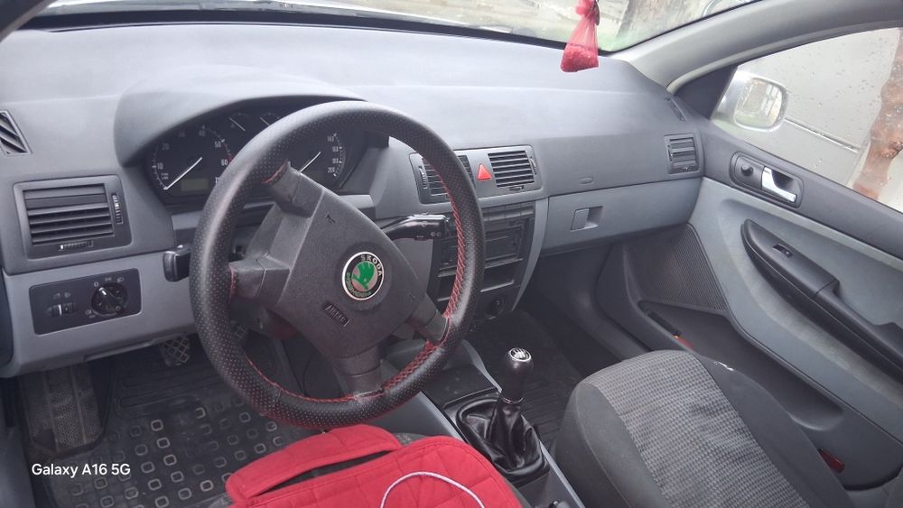 Skoda fabia an 2002