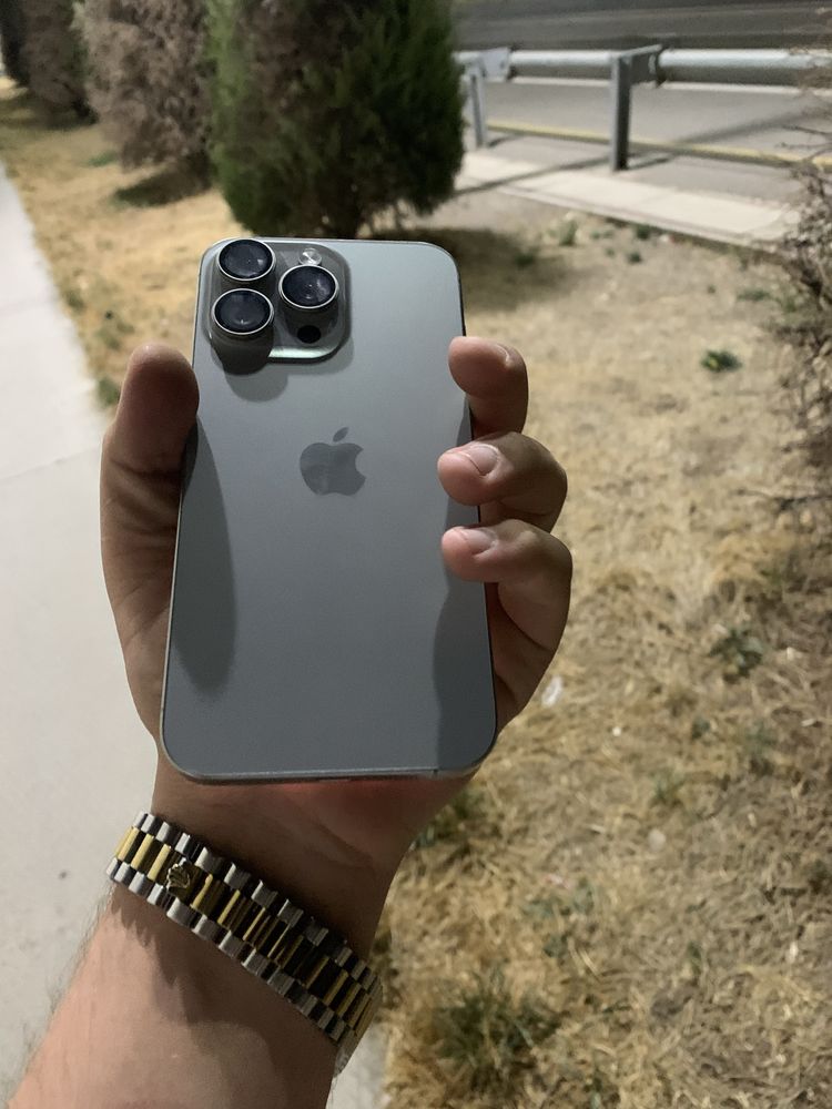 Iphone 15 pro max srochno !!!