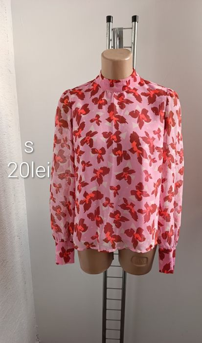 Vând lot haine de sezon