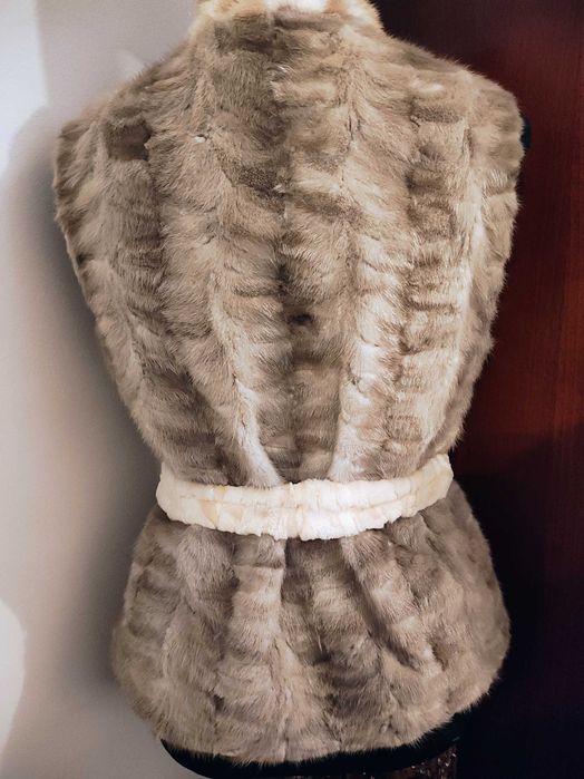 Vesta blana naturală-vizon