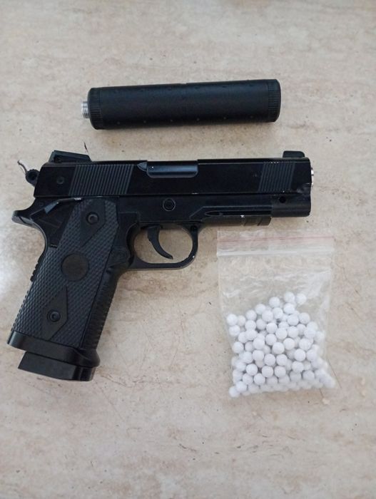 Pistol cu aer comprimat C9 Colt 1911 si bile de 6 mm, Metalic, Negru