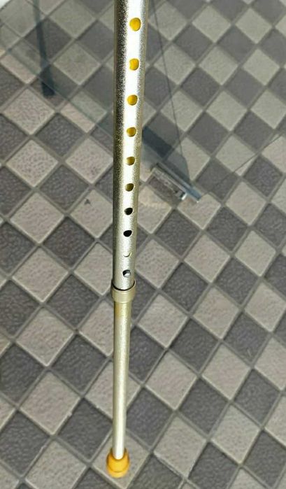 Доставка. Трость с фонариком, удлиняется