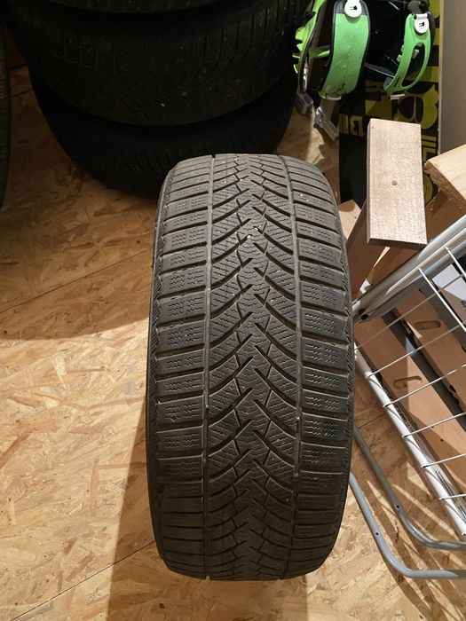 Anvelope iarna 225/50/R17 Semperit