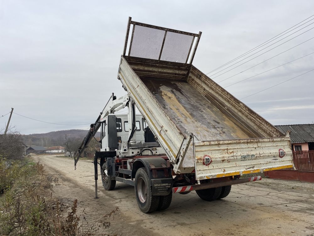 Camion iveco eurocargo basculabil cu macara