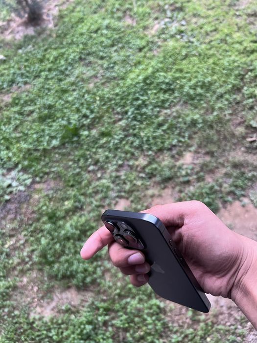 Iphone 15 pro sotiladi srochno