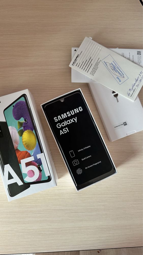 Продам Samsung A51 4/64 гигабайт.