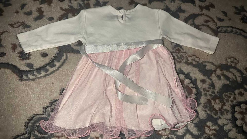 Продам платье для новорожденных