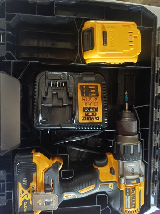 Срочно!!!Продам шуруповёрт деволт