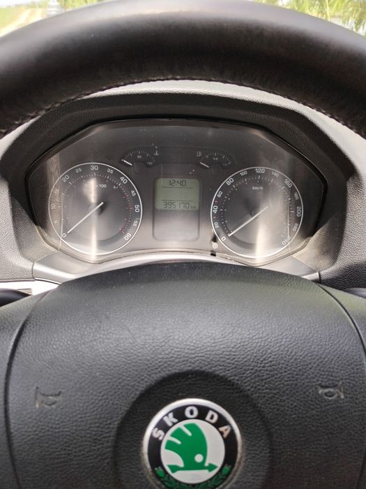 Vând Skoda Octavia