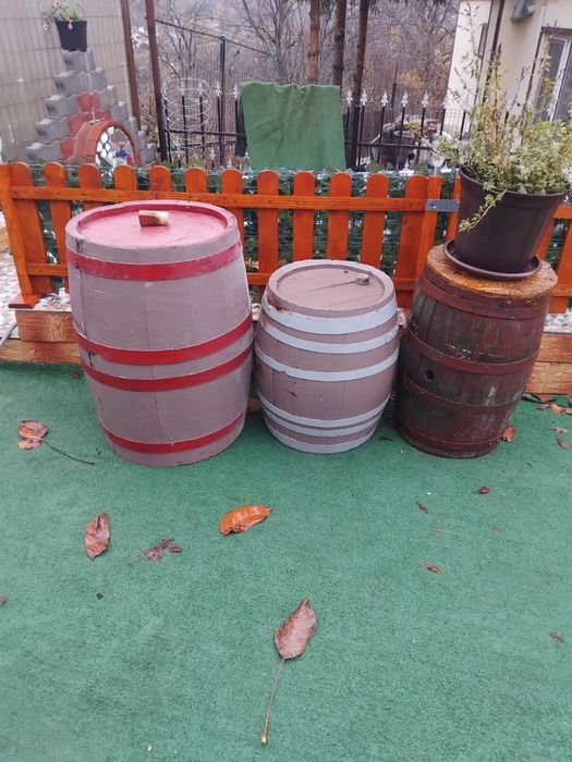 Butoaie din lemn de vanzare