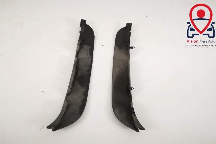 Въздушен Дефлектор за Предна Дясна Броня Оригинален, Запазен Добре Лан