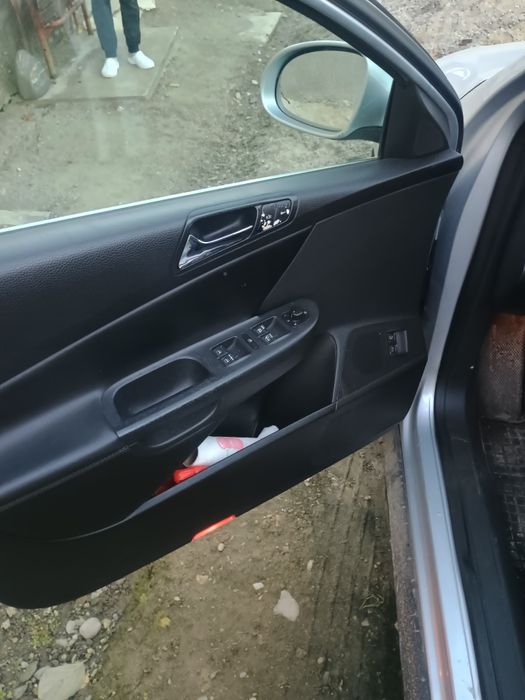 Vând Volskwagen passat