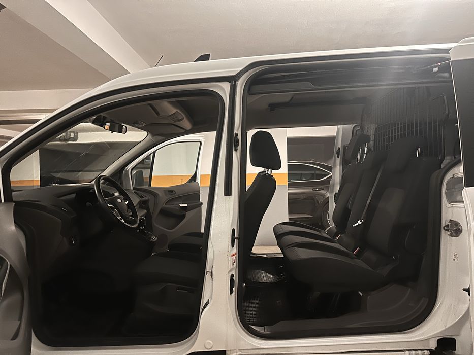 Ford Transit Connect 2023 doar 45.000 km!